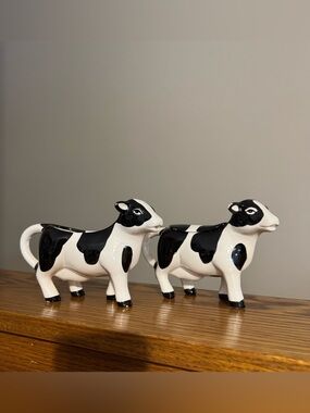Vintage Cow Creamer & Sugar Set